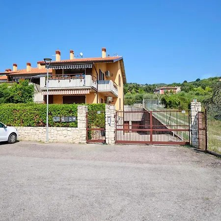 Vela Bianca Garda Apartment